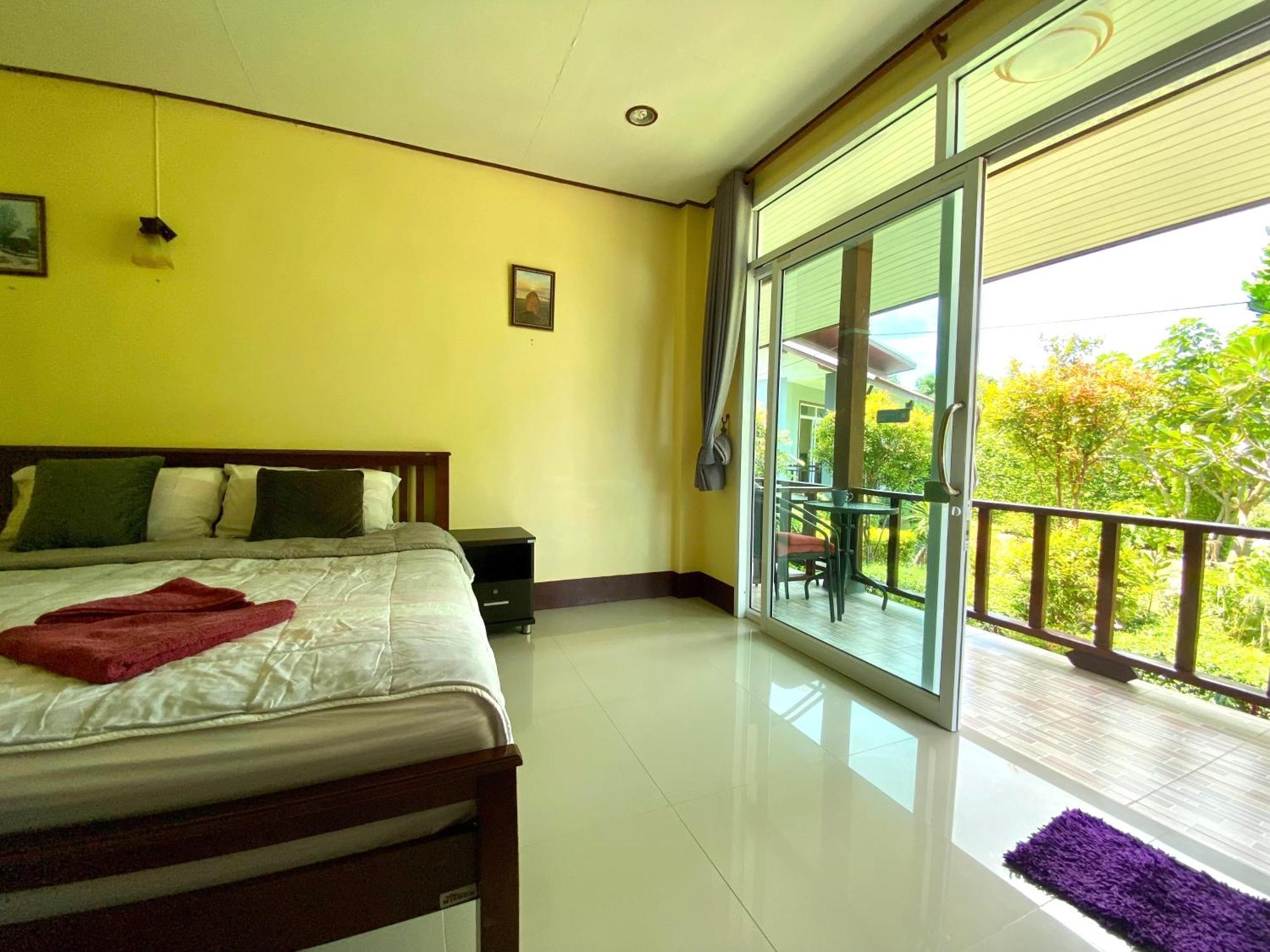Sunanta Bungalow Ko Lanta Rum bild